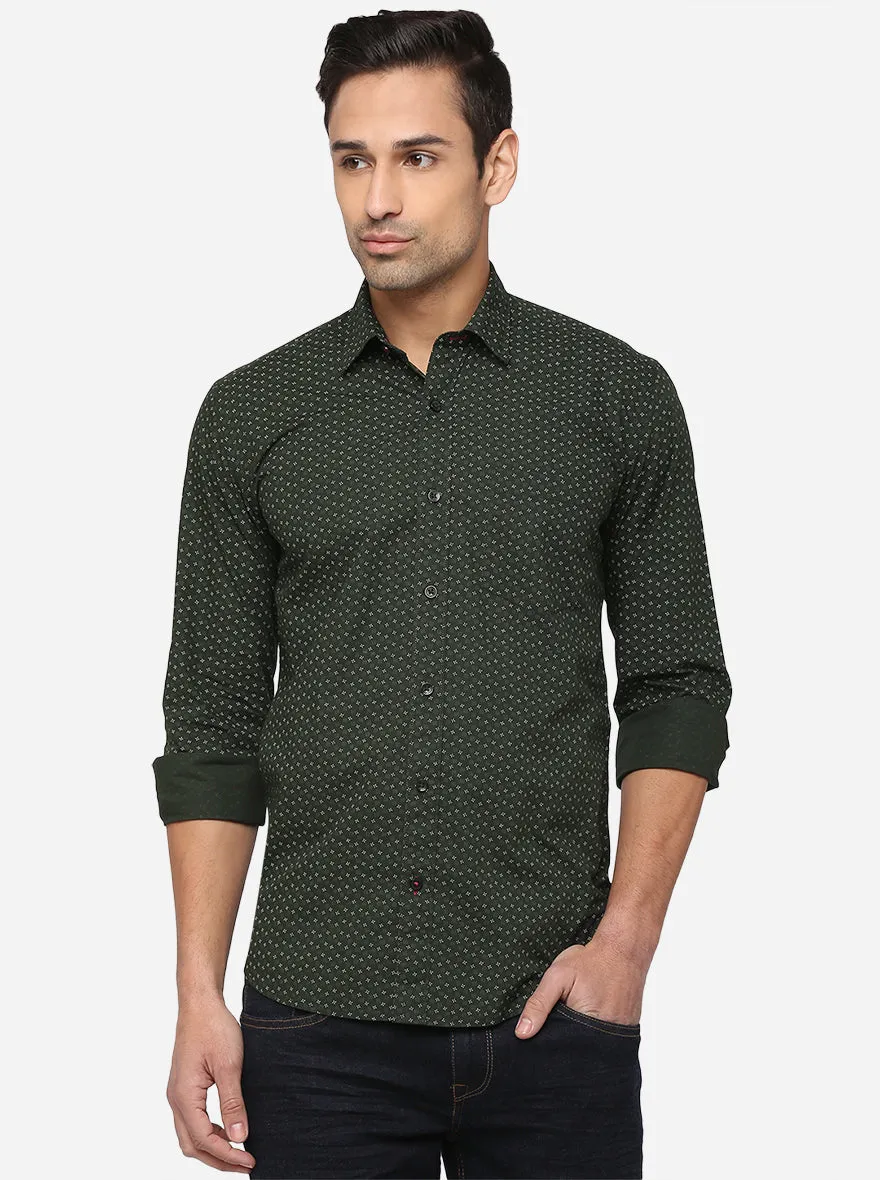 Dark Green Printed Slim Fit Casual Shirt | JadeBlue