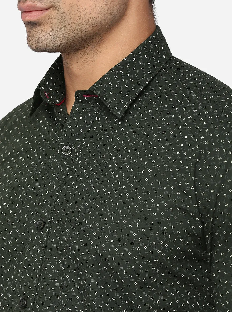 Dark Green Printed Slim Fit Casual Shirt | JadeBlue