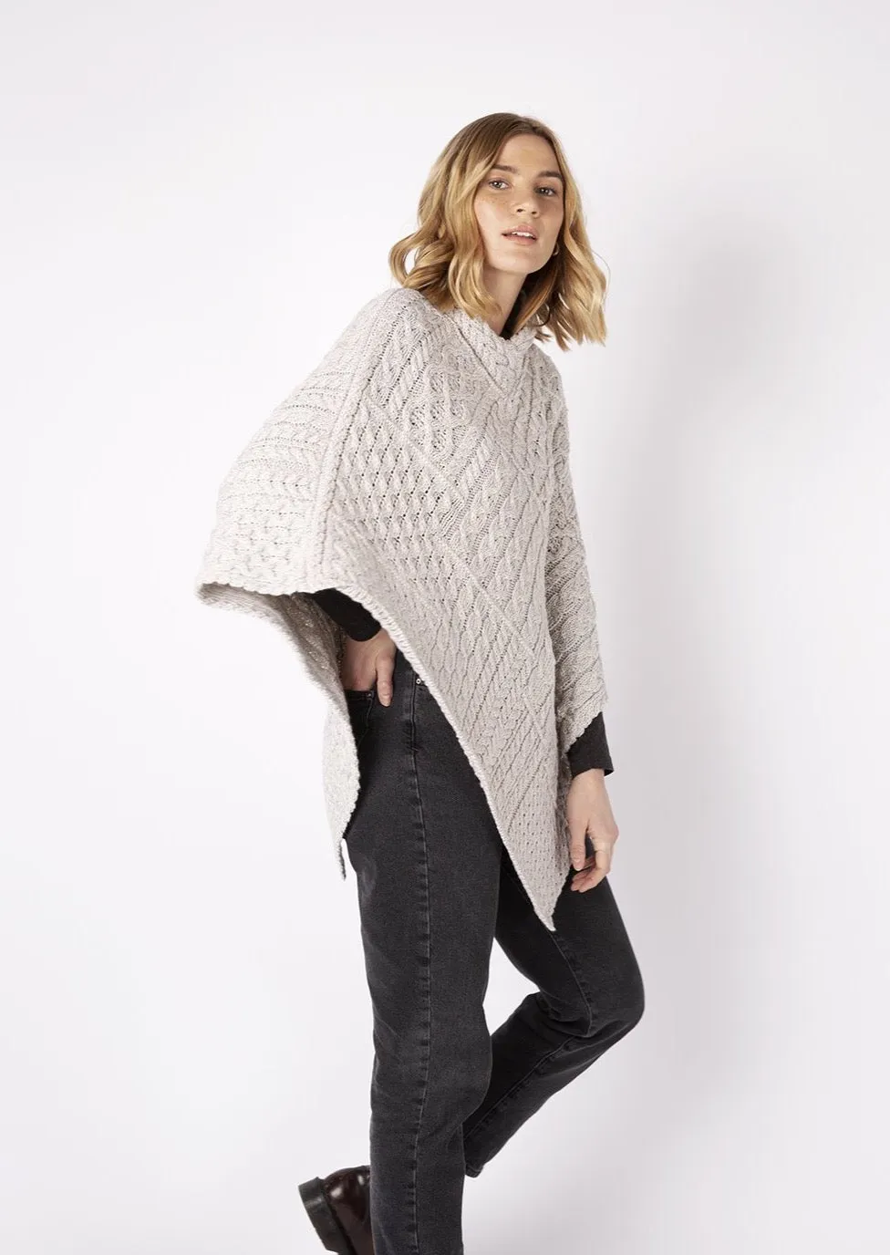 IrelandsEye Poncho | Silver Marl