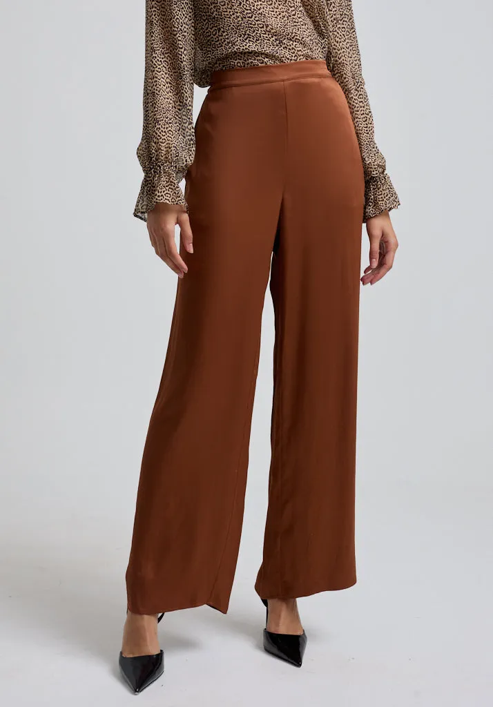 Leon Wide Leg Trouser In Brown