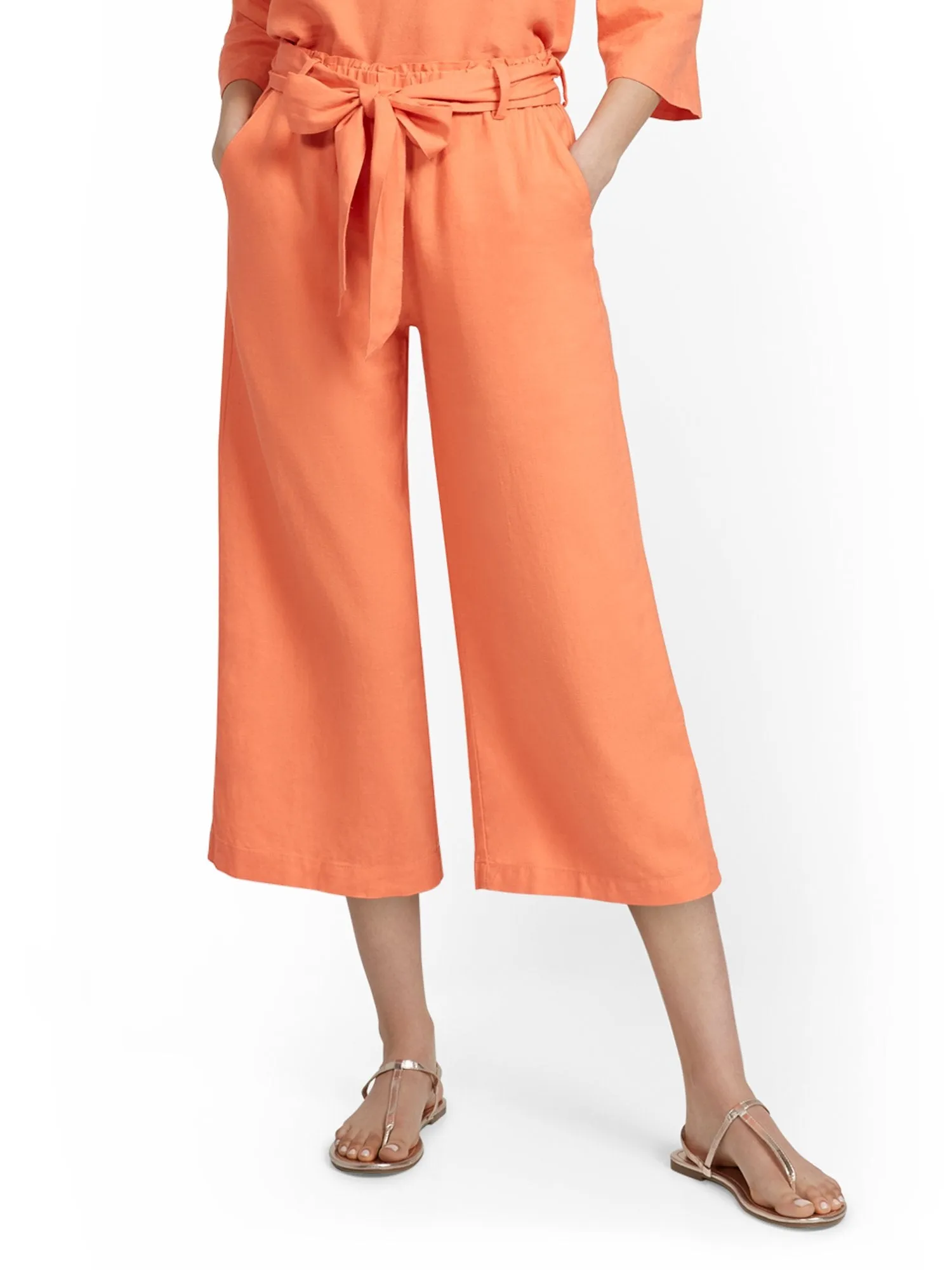 Linen-Blend High-Waisted Paperbag Wide-Leg Capri Pant