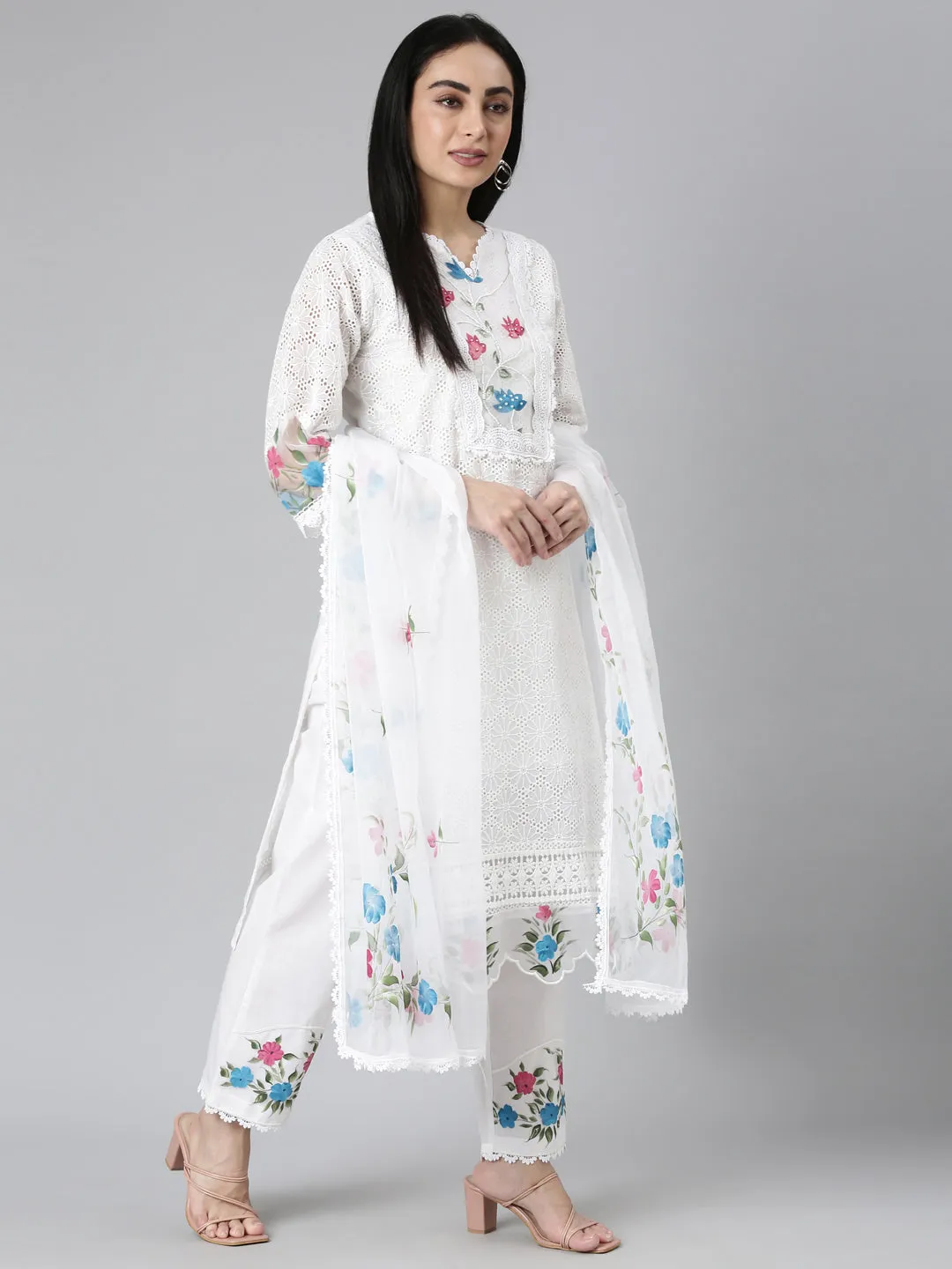 Neerus Off White Regular Scalloped Solid Kurta and Trousers With Dupatta